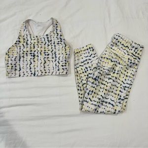 GapFit Striped Workout Set - top size M/leggings size S